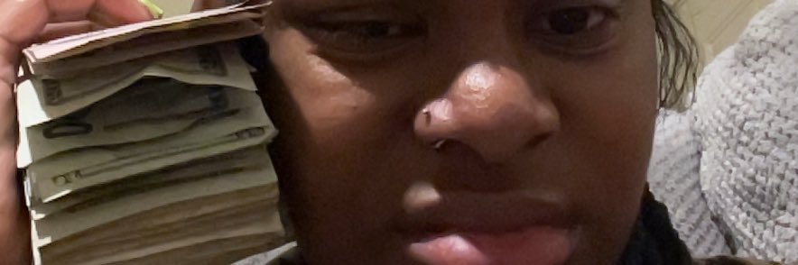 chasing bankrolls💰🏃🏽‍♂️ banner
