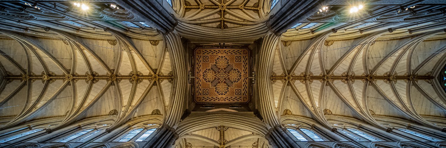 Simon Belcher banner