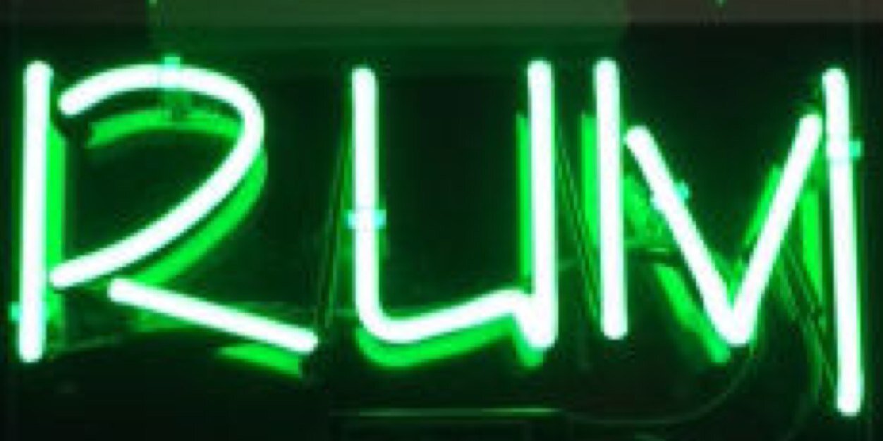 Lei Low Bar banner