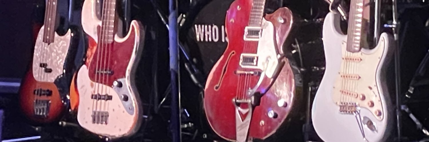 byebyepeople's profile banner image