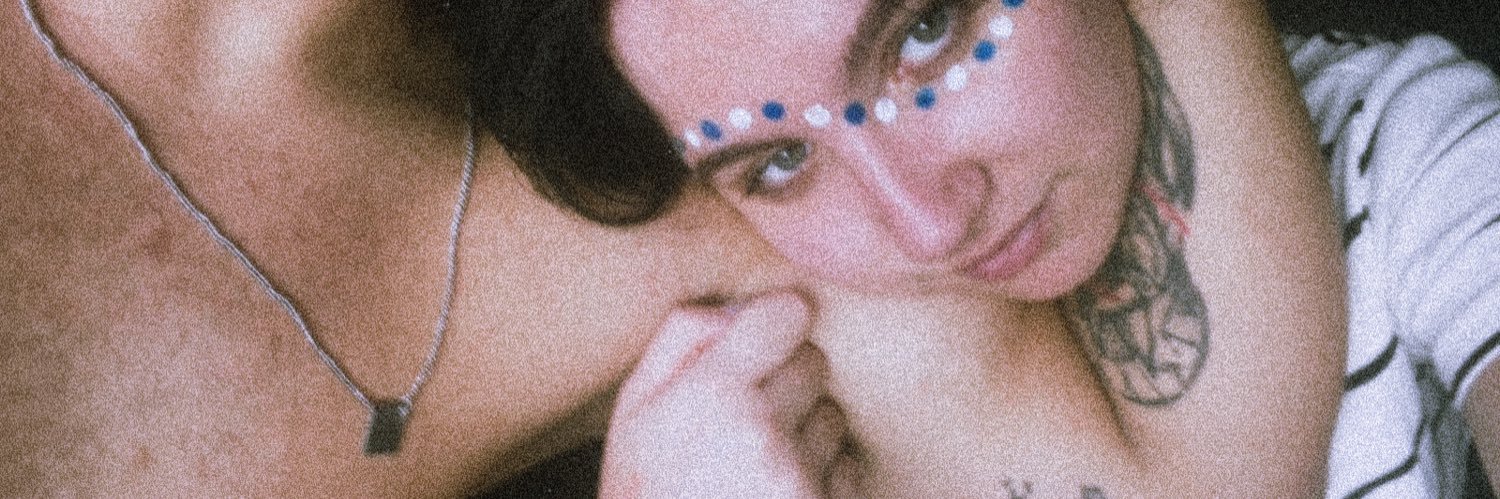 npsnowz's profile banner image