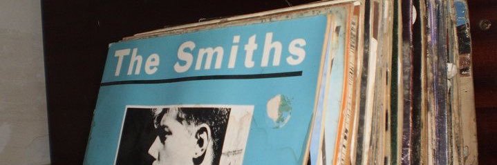 An banner