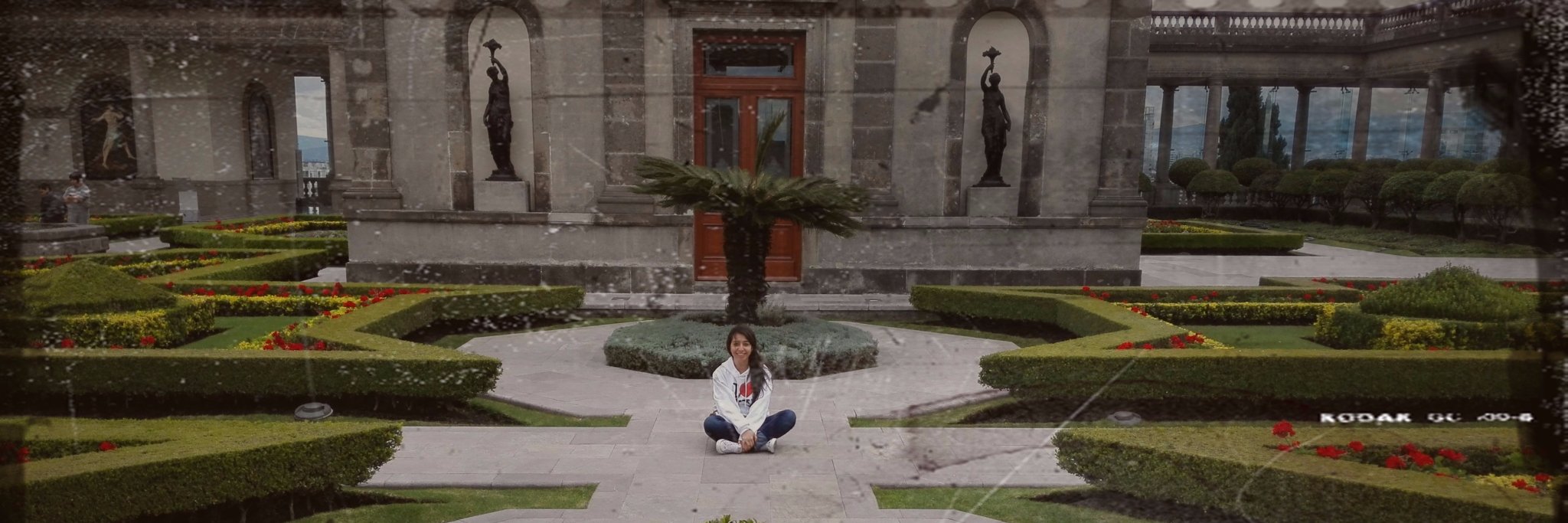 luisa_fernand09's profile banner image