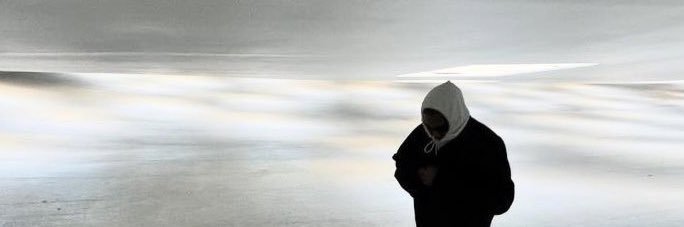 me's banner
