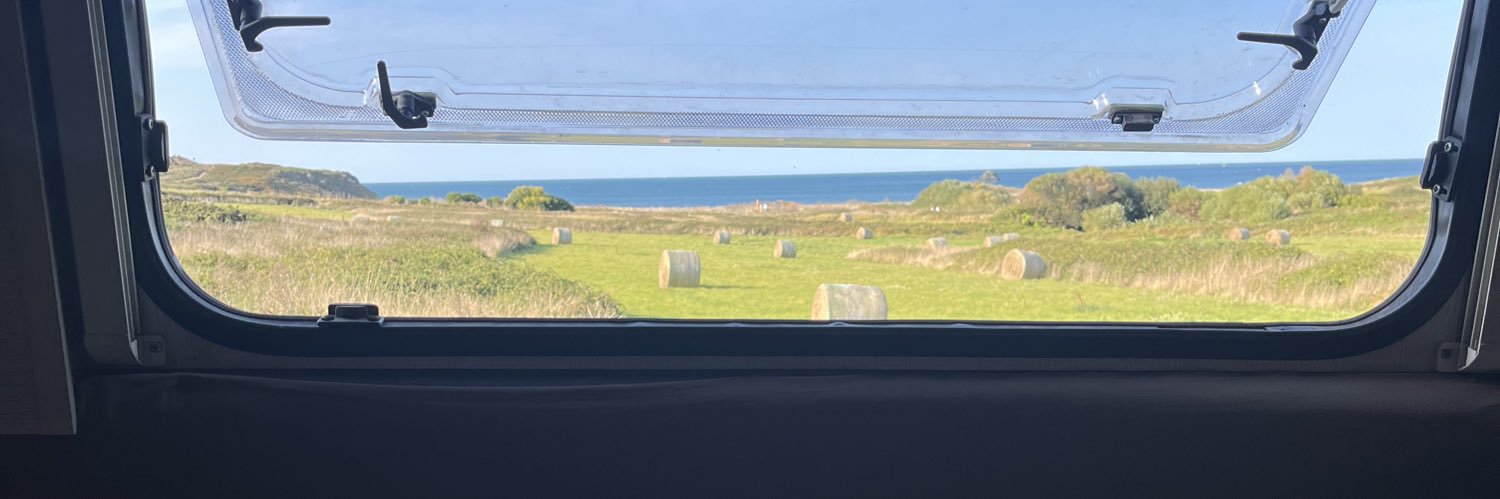 AstridPln's profile banner image
