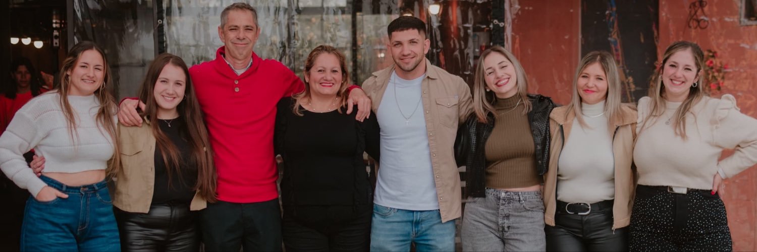 antonelacoelhoo's profile banner image