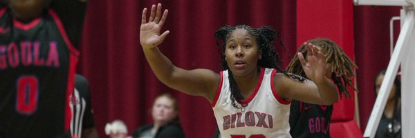 ZaniyaJohnson19 Profile Banner