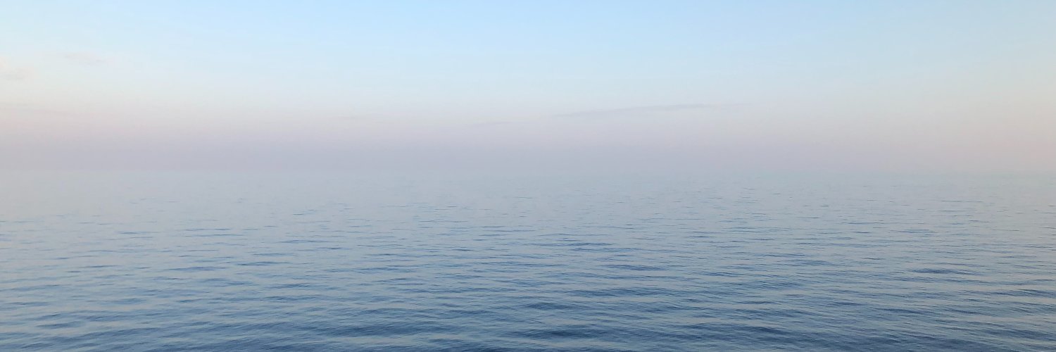 e_e_st's profile banner image