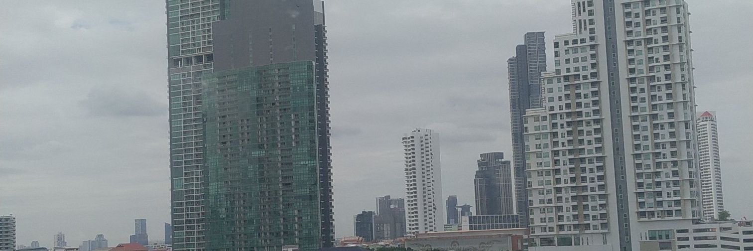 ชีวิตเป็นของเราใช้ซะ banner