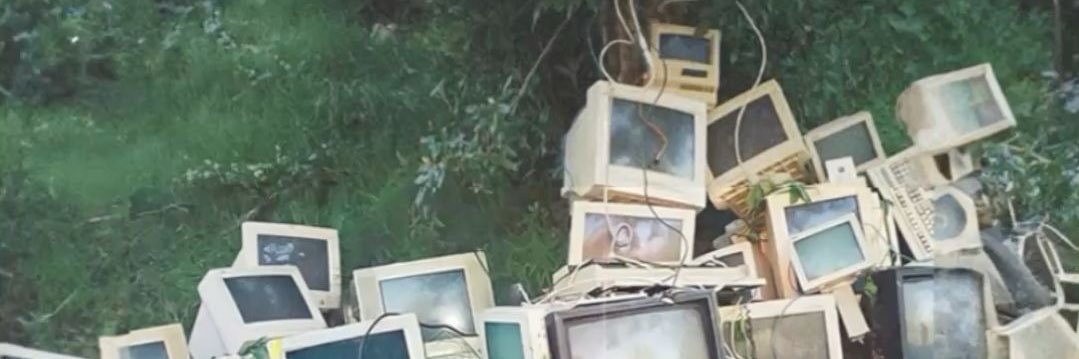 Thur🍃 banner