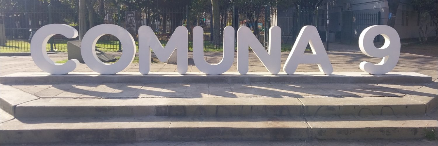 Comuna 9 banner