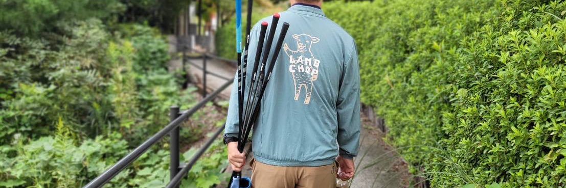 こう∠(　˙-˙ )／ banner