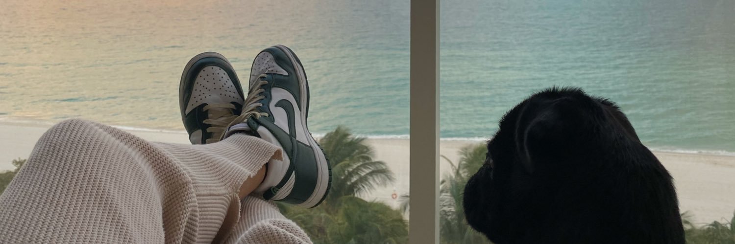 ElenaMangi's profile banner image