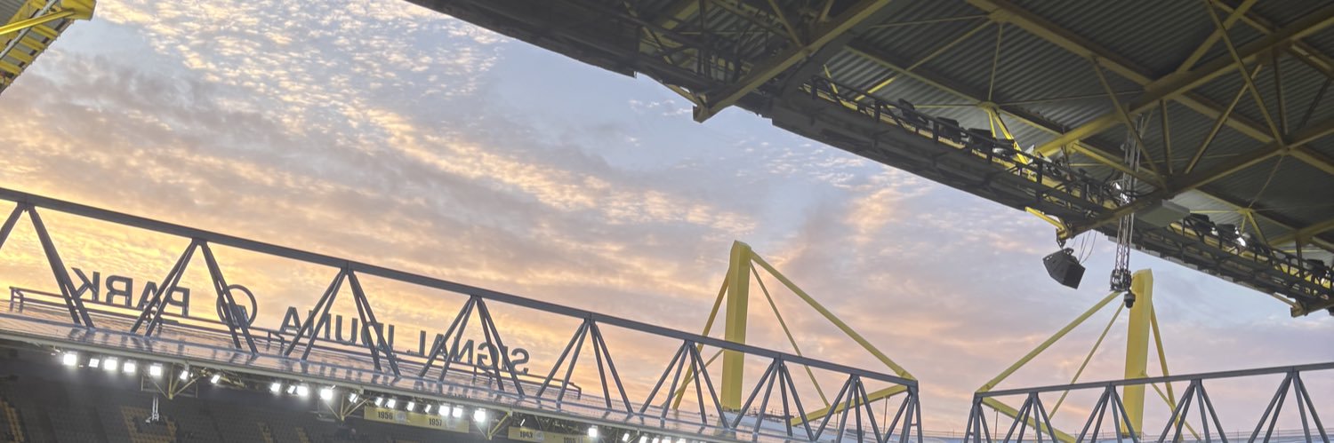 Andy 🖤💛 banner