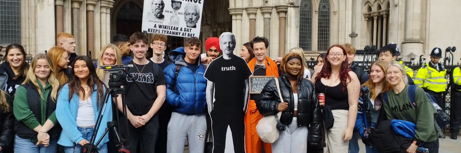 Matt Ó Branáin #PardonAssange's banner