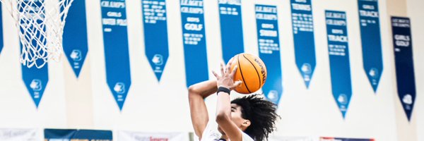 naz_meyer Profile Banner