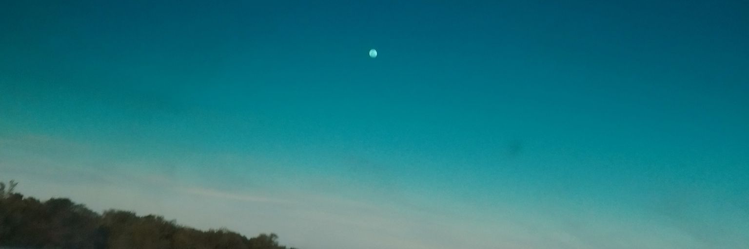 YF993's profile banner image