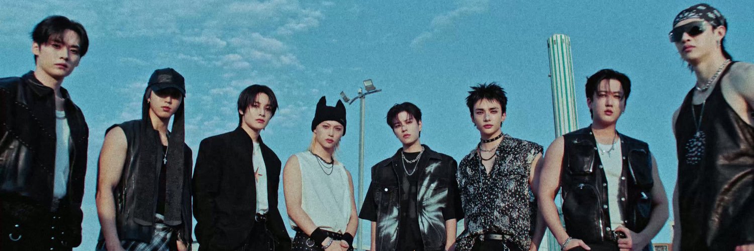 SHINNYFELIX⁸ ☯️合 🥠 특 ✯⁵♪三 1‹|𝟥 ♡🎪̷̸ 🤟🐥 banner