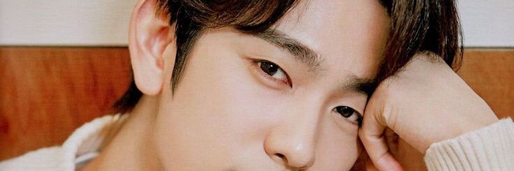 Lindy2404's profile banner image