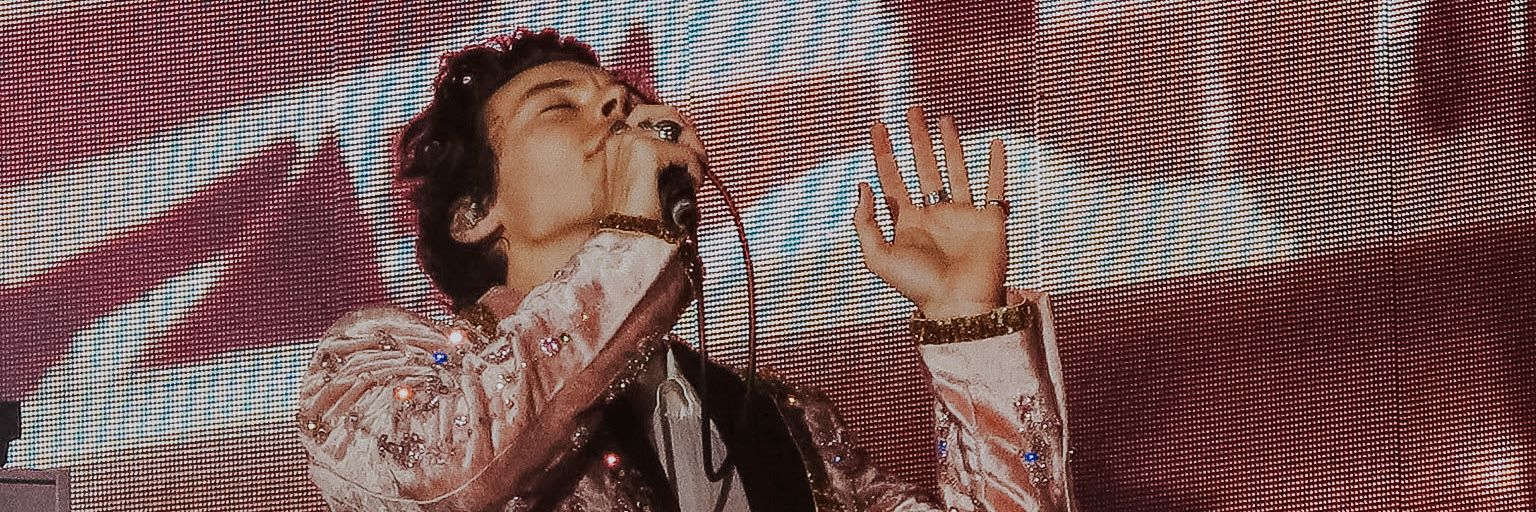 Louonlyangel's profile banner image