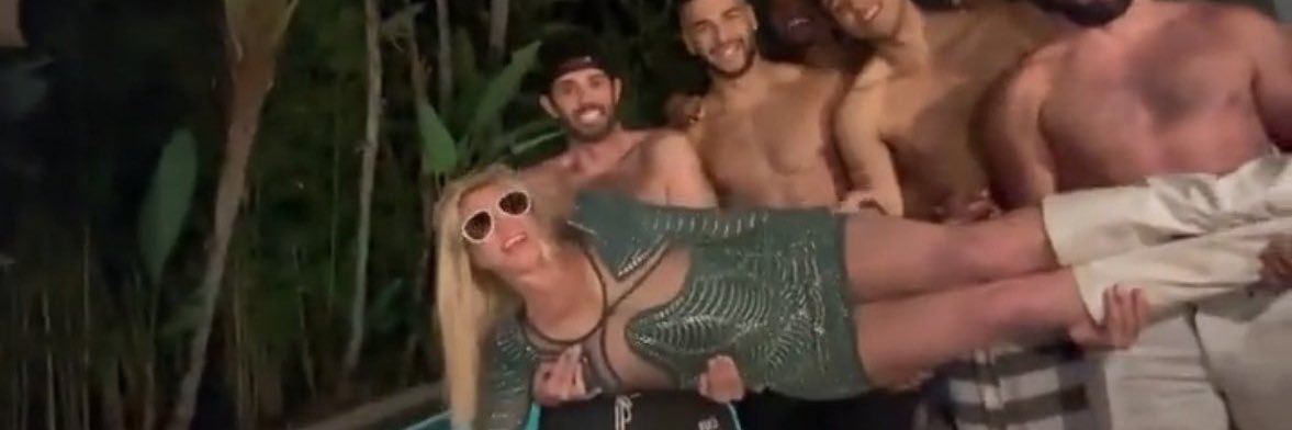 popslut's profile banner image