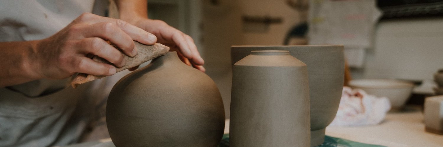 Twitter banner for @folksy