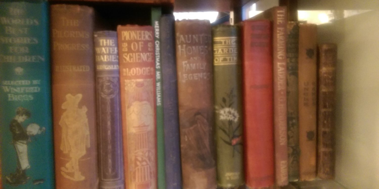 aitchey's profile banner image