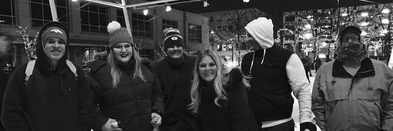 marissa_mae4's profile banner image