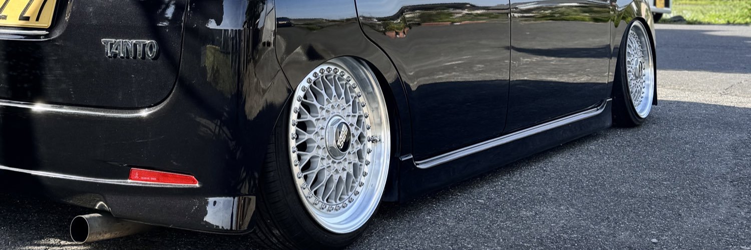 275275175d's profile banner image
