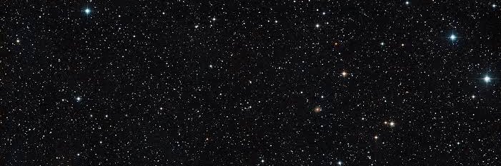 farahazin's profile banner image