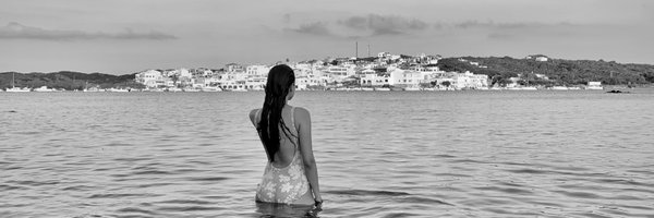 isariest Profile Banner