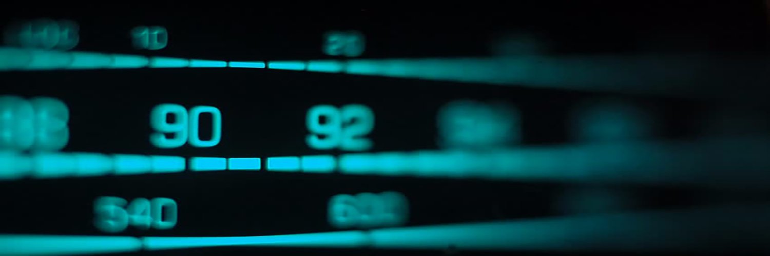 90.7 The Capstone banner