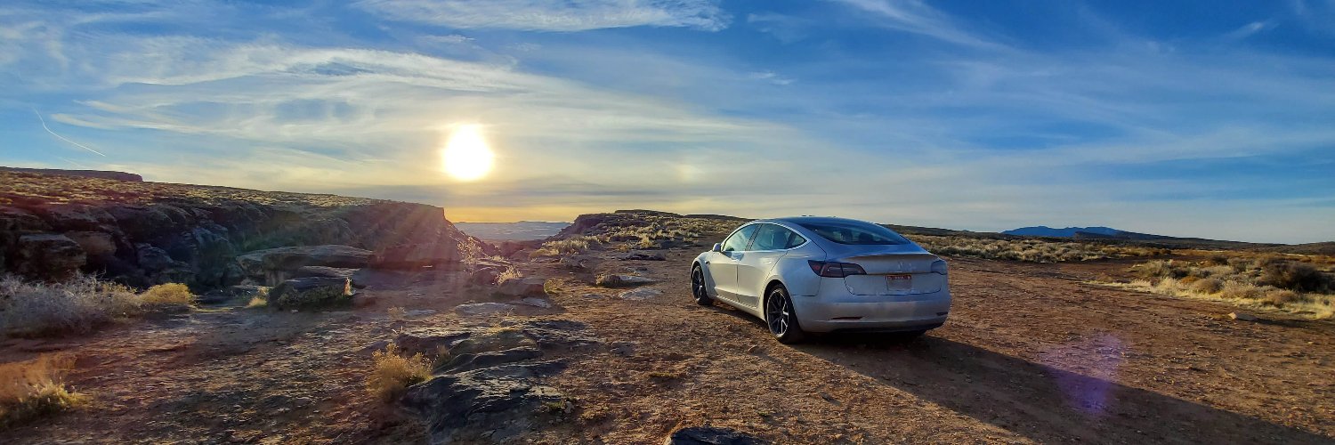 Logan Mitchell PhD 🇺🇸 banner