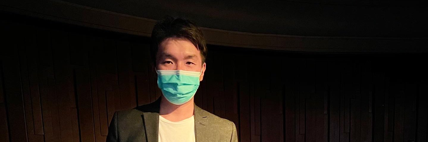 handrix0806 young banner