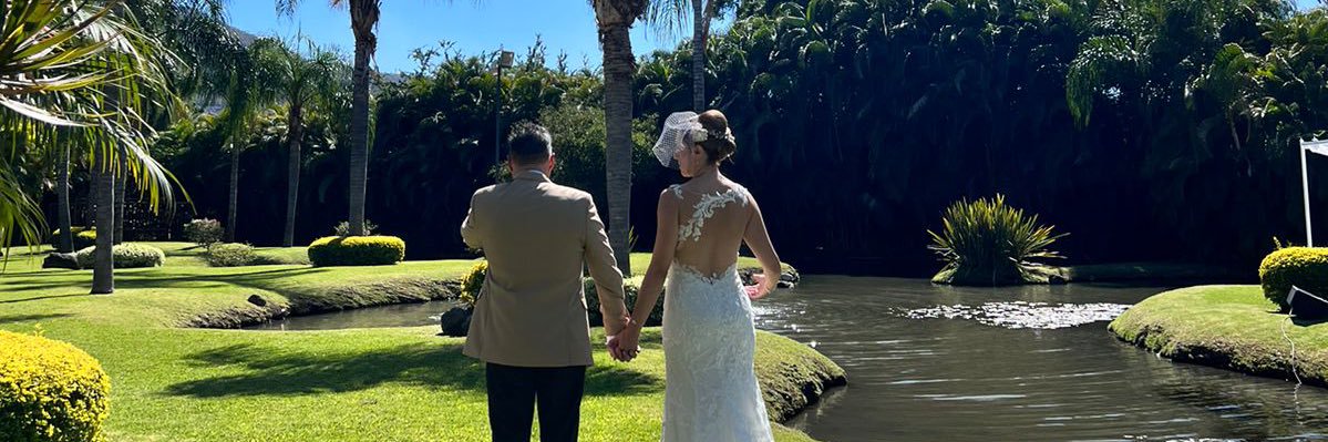 Alicia Paola ✨ banner