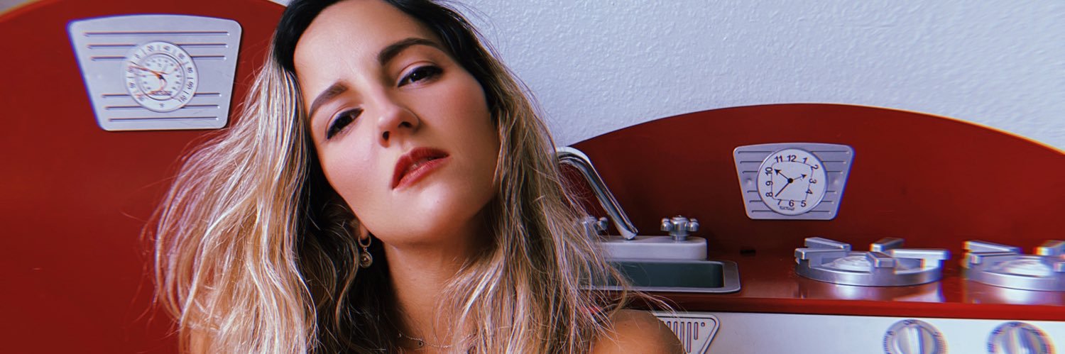orianalucas's profile banner image