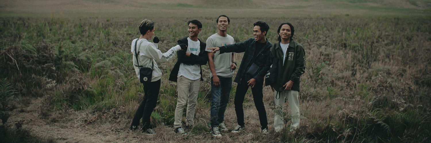 rolly_grd's profile banner image