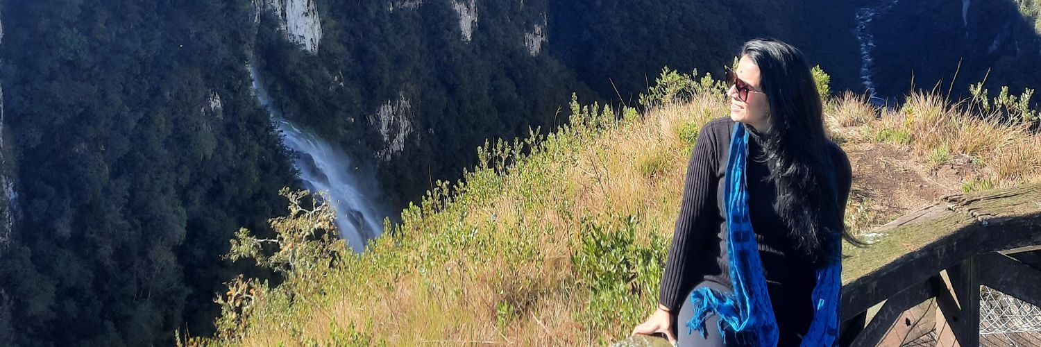fabiolacoelho's profile banner image