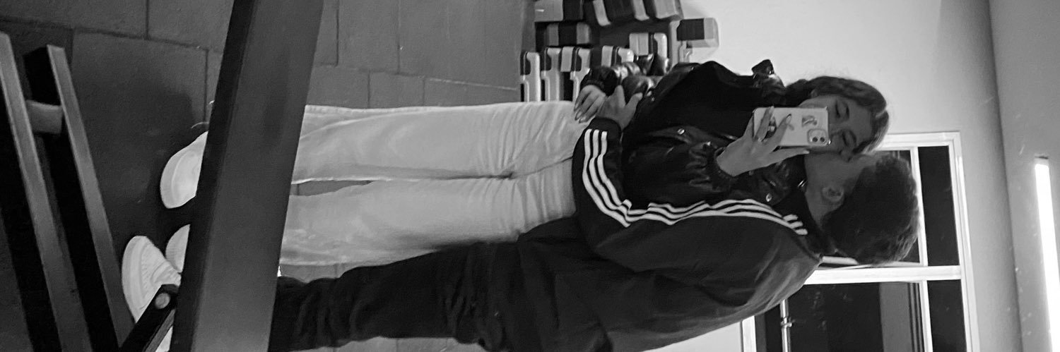 ju_arean's profile banner image