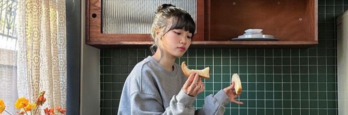 sserafinhas's profile banner image