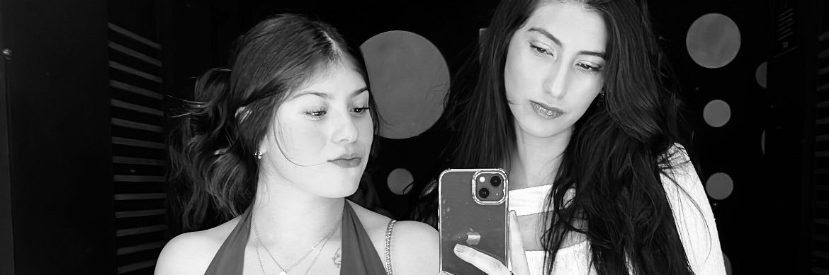 valeriiaaaa_c's profile banner image