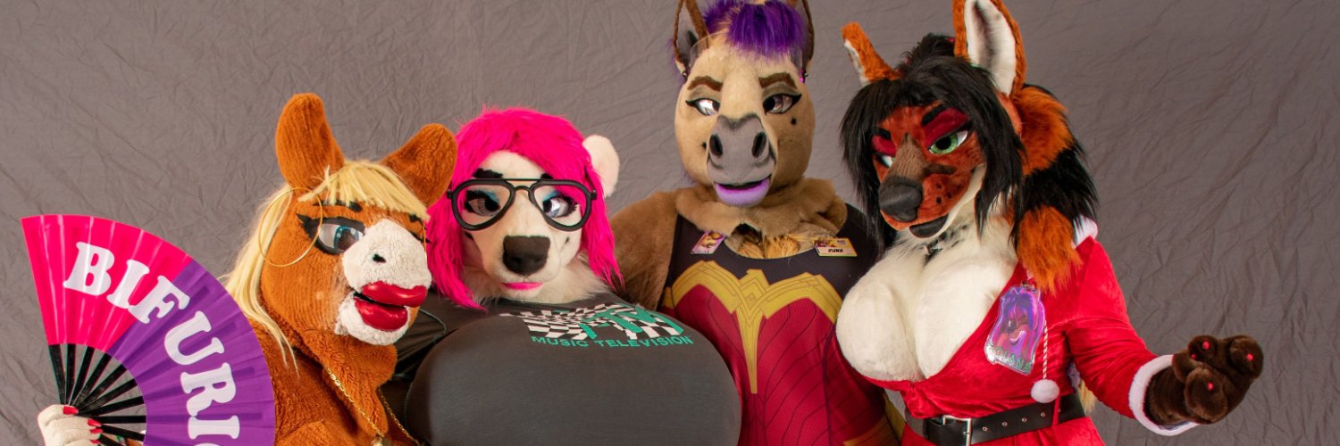 Solana_LeggyDoggo@ Bluer Skies banner