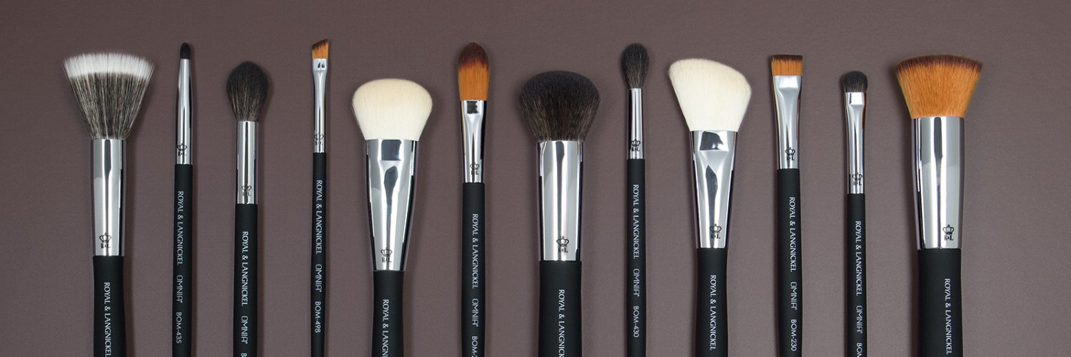 OMNIA Makeup Brushes banner