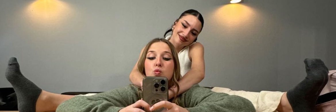 Chloé 💜 banner