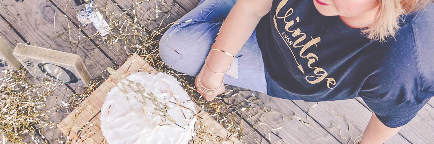lucylousheff's profile banner image