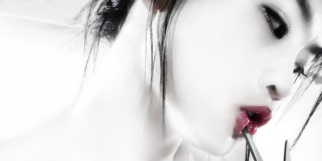 lestari_aziza's profile banner image