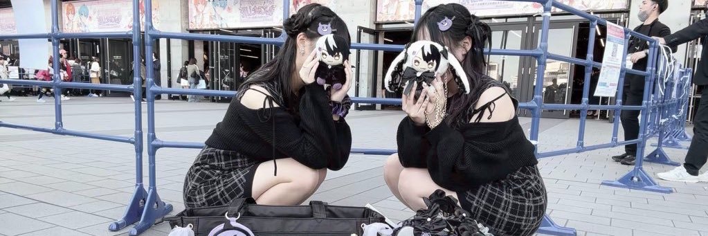 r_06_co's profile banner image