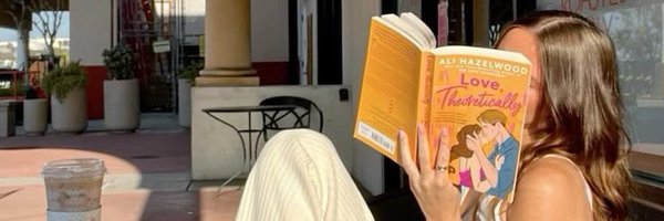 pimthongpear Profile Banner