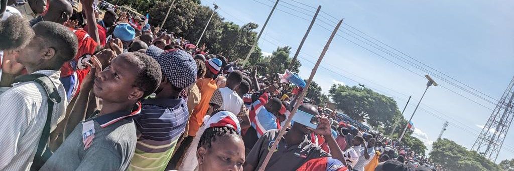 kuringe sawere Timbiri's banner
