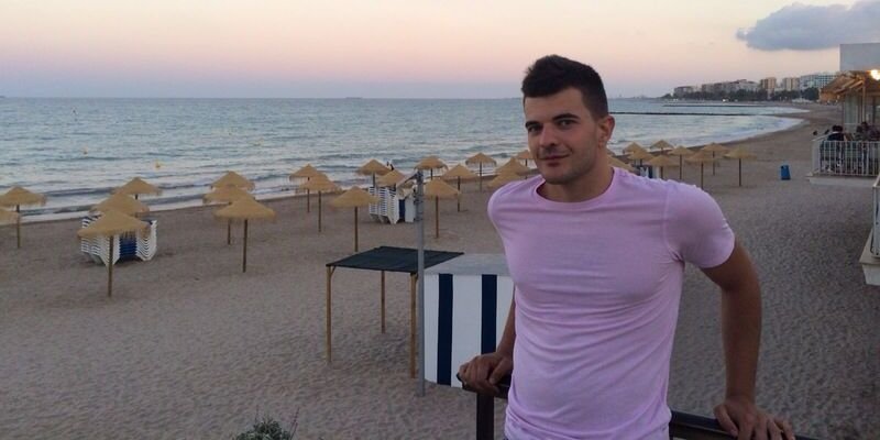 AnguloyWisky2's profile banner image